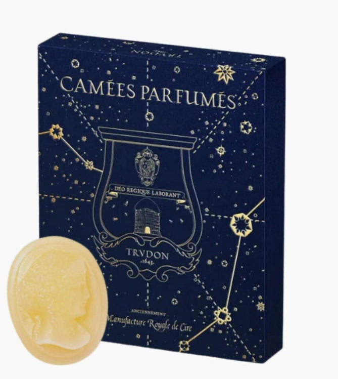 Fir - scented cameos
