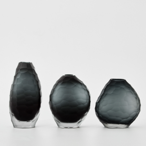 Calypso Vase Smoke